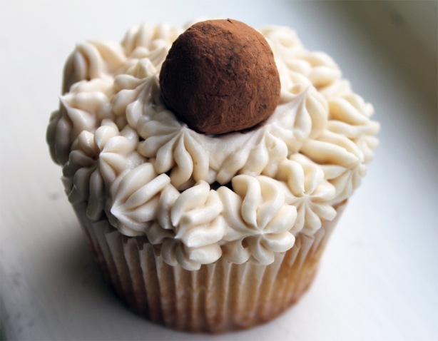Irish Cream Cupcakes With Irish Cream Frosting